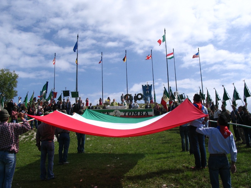 gra La cerimonia sul Monte Tomba